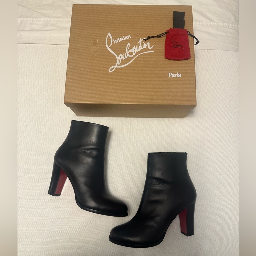 CHRISTIAN LOUBOUTIN Adox 85 Black leather ankle boots booties with box